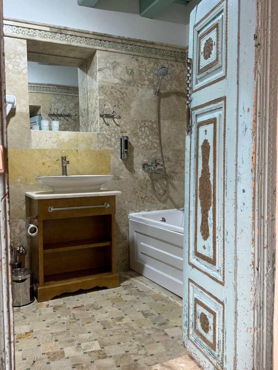 Duston Boutique XIX Century Rooms ブハラ エクステリア 写真